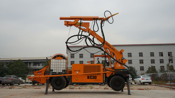 Wet Mix Concrete Sprayer Machine KC3017 Fully Hydraulic Control 400 Mm Ground Clearance